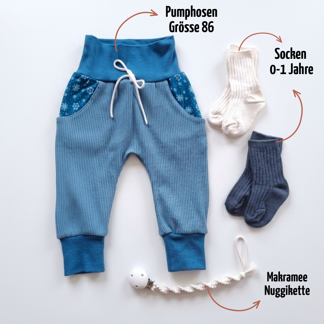 Baby Geschenk zur Geburt & Taufe | Pumphose Gr. 86, Nuggikette & Socken | Handmade Schweiz