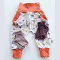 Baby Geschenk zur Geburt & Taufe | Pumphose Gr. 86, Nuggikette & Socken | Handmade Schweiz