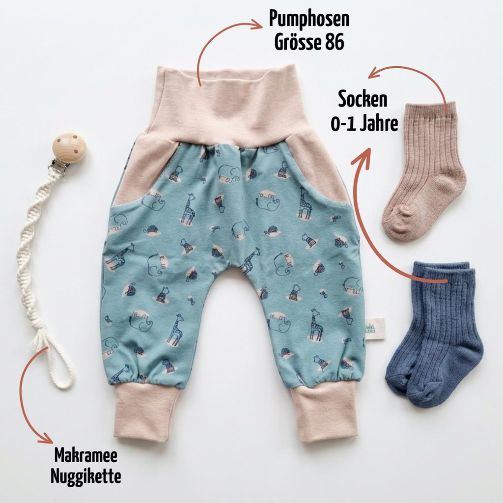 Baby Geschenk zur Geburt & Taufe | Pumphose Gr. 86, Nuggikette & Socken | Handmade Schweiz