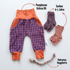 Baby Geschenk zur Geburt & Taufe | Pumphose Gr. 86, Nuggikette & Socken | Handmade Schweiz