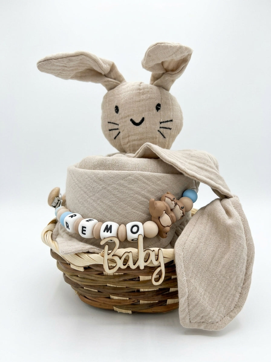 Personalisiertes Geschenk zur Geburt mit Name – Baby Geschenk zur Taufe & Babyshower | Hase beige