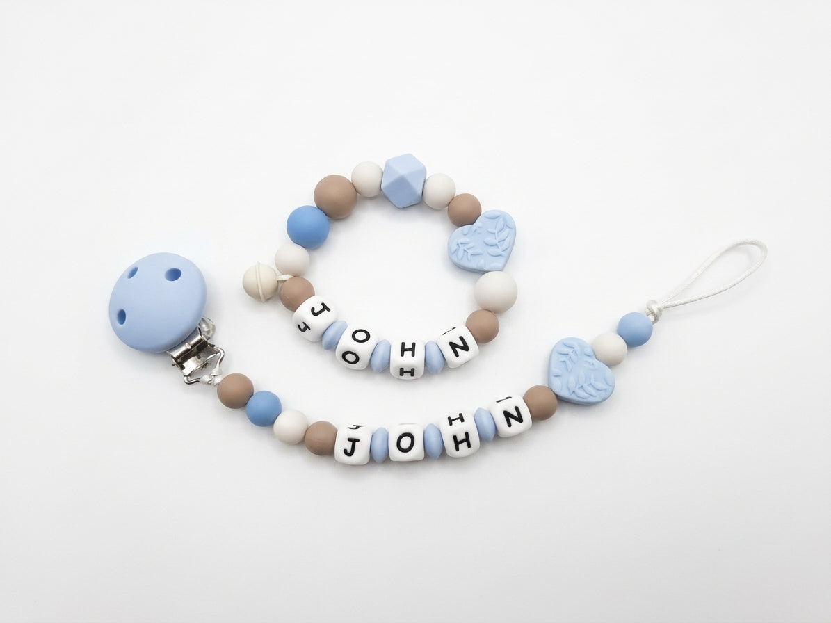 Nuggikette und Beissring personalisiert mit Namen - Baby Geschenk - Herz blau