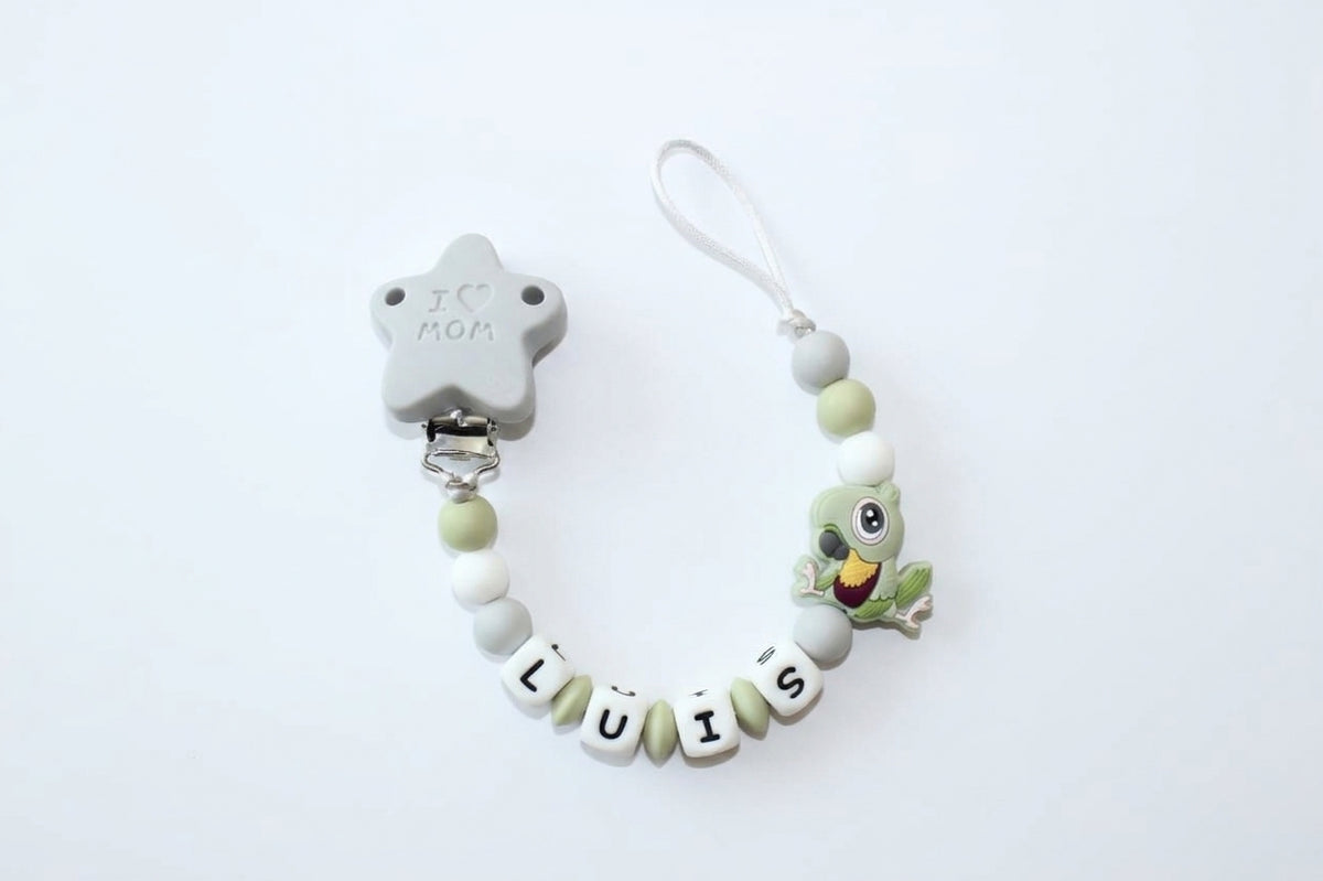 Nuggikette / Schnullerkette personalisiert mit Name, Geschenk zur Geburt - Papagei