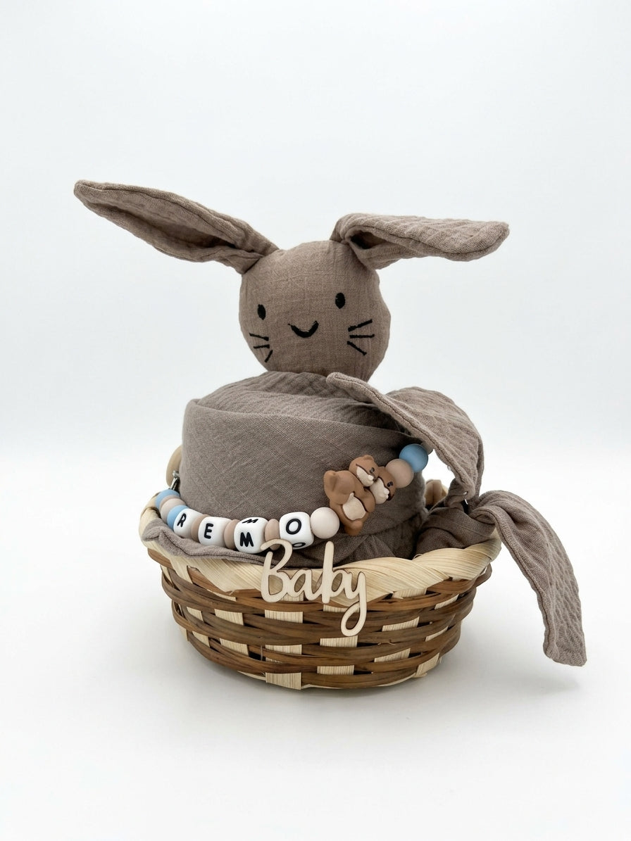Personalisiertes Geschenk zur Geburt mit Name – Baby Geschenk zur Taufe & Babyshower | Hase braun