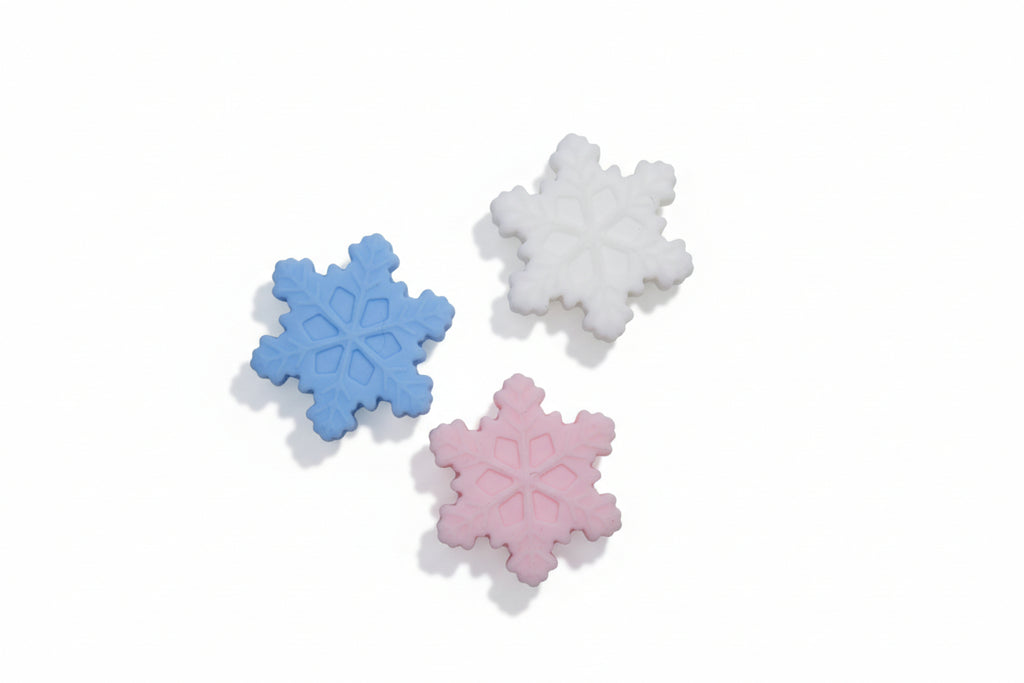 Silikonmotive Schneeflocke – Nuggikette selber machen / Schnullerkette DIY